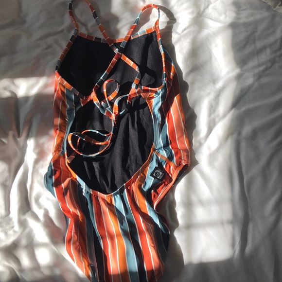 Jolyn Tie-Back One Piece - Picture 2 of 3